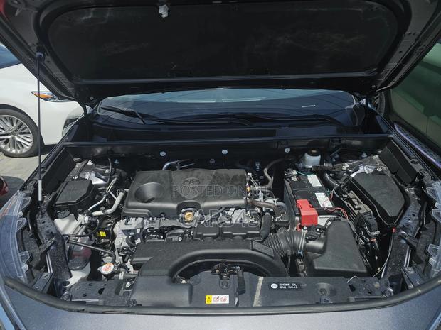 Toyota RAV4 2021 Gray