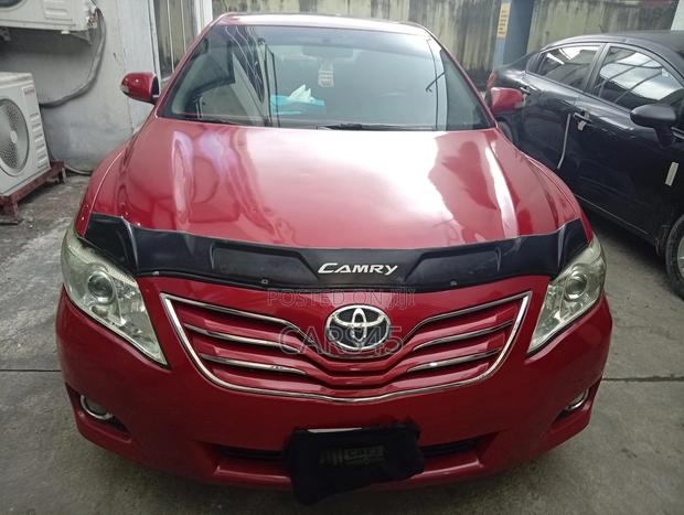 Toyota Camry 2010 Red