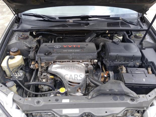 Toyota Camry 2006 Gray