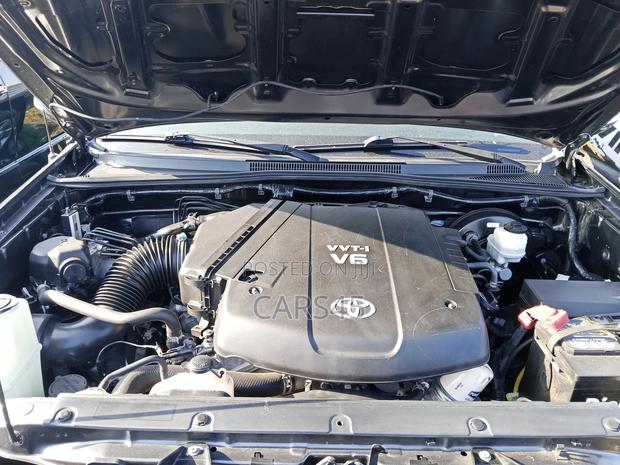Toyota Tacoma 2014 Gray
