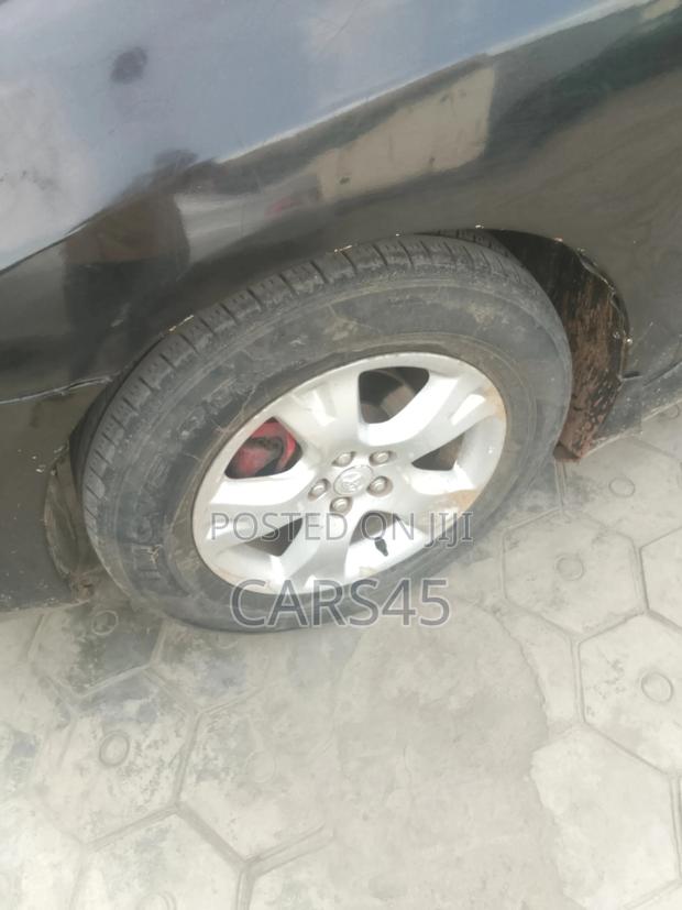 Toyota Matrix 2004 Black