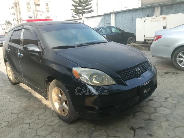 Toyota Matrix 2004 Black