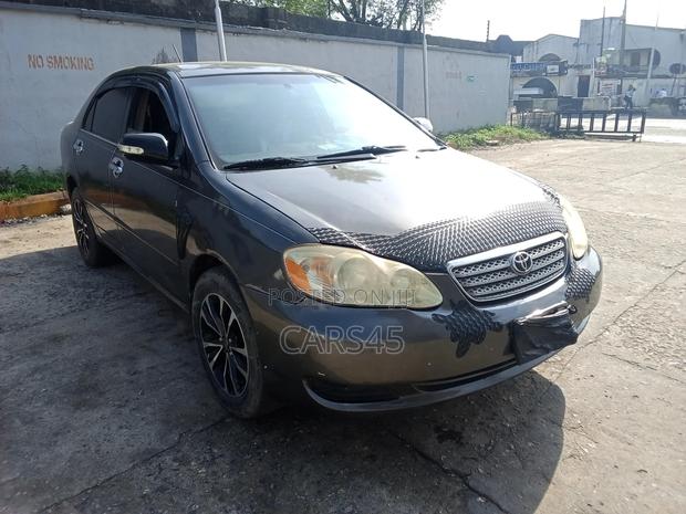 Toyota Corolla 2006 Gray