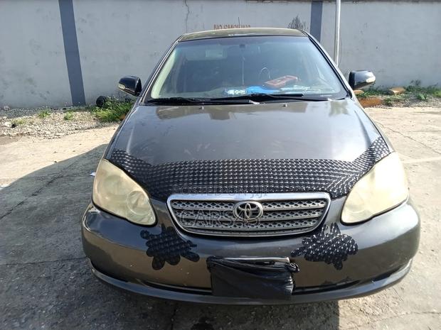Toyota Corolla 2006 Gray