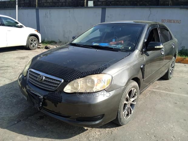 Toyota Corolla 2006 Gray