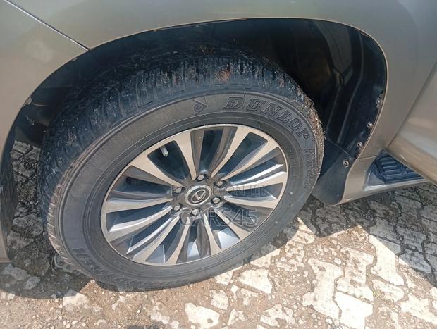 Lexus GX 2022 Gray