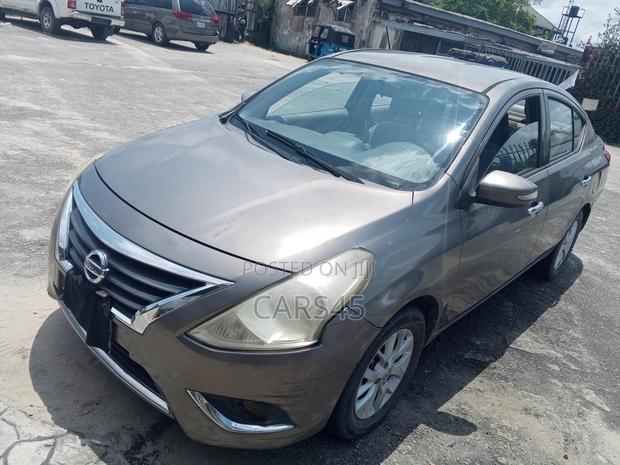 Nissan Almera 2015 Gray