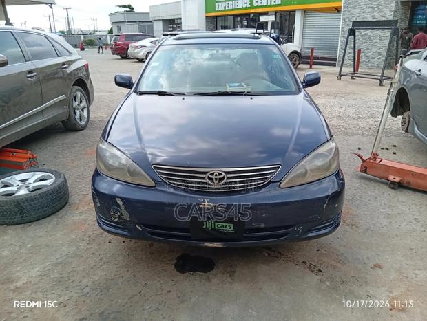 Toyota Camry 2004 Blue