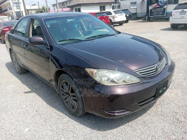 Toyota Camry 2002 Brown