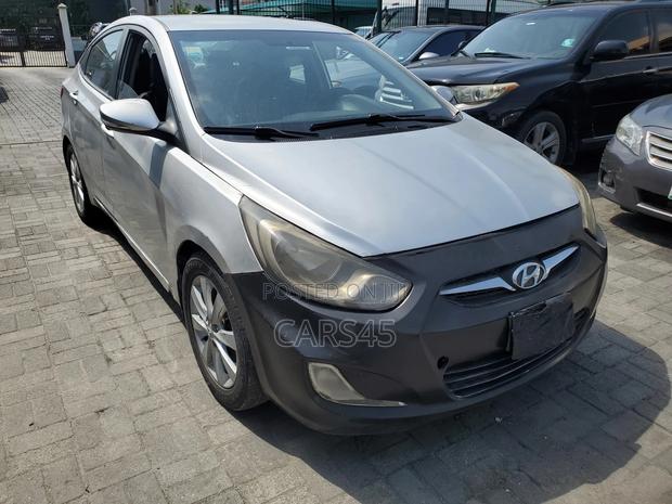 Hyundai Accent 2014 Silver