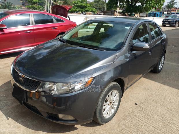 Kia Cerato 2010 Gray