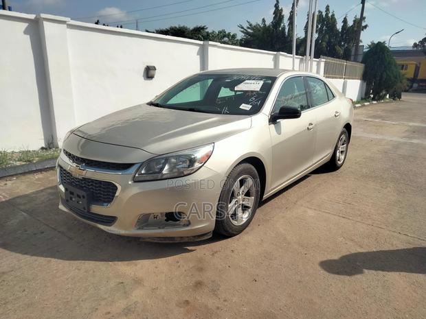 Chevrolet Malibu 2015 Gold