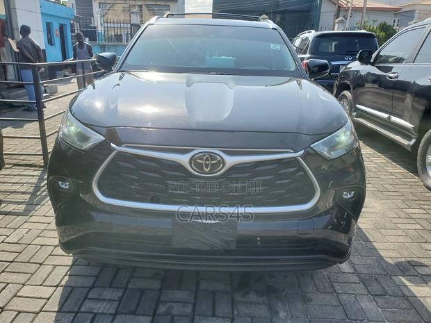 Toyota Highlander XLE 2021 Black