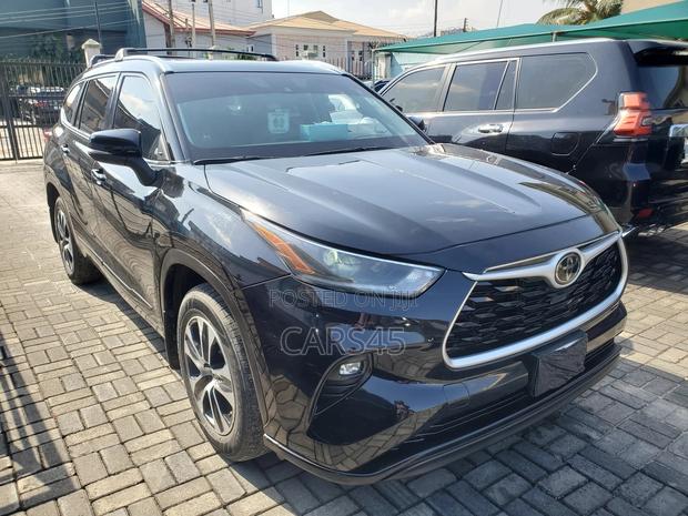 Toyota Highlander XLE 2021 Black