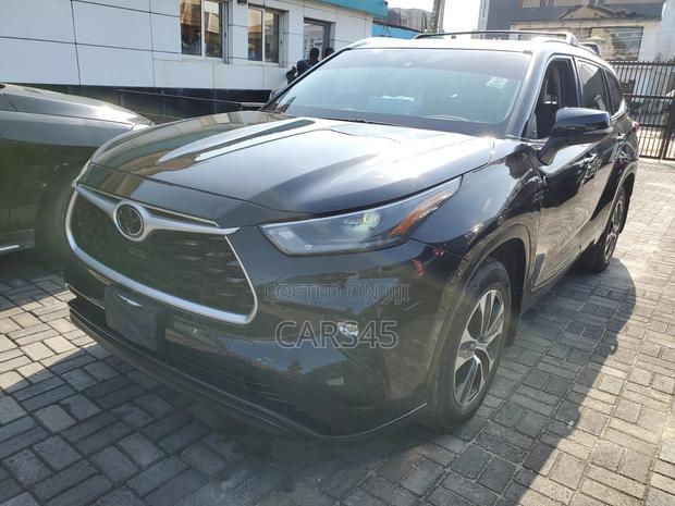 Toyota Highlander XLE 2021 Black