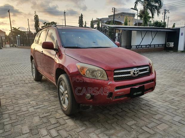 Toyota RAV4 2007 Red