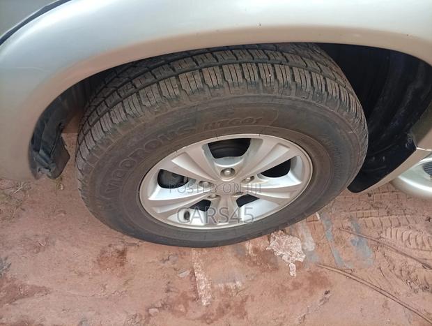 Toyota Highlander 2004 Beige