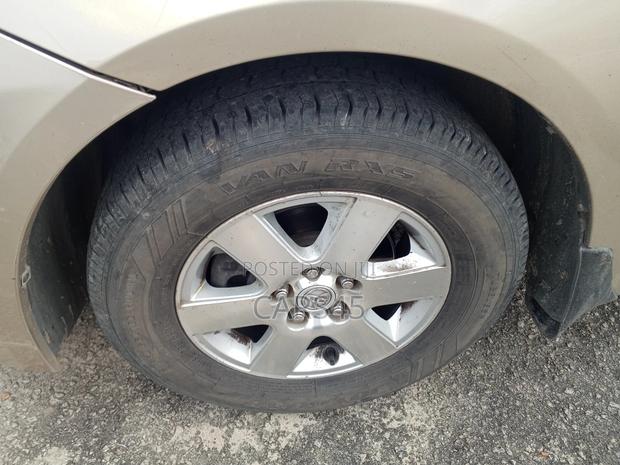 Toyota Sienna CE 2009 Gold