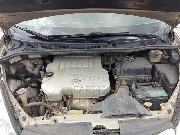 Toyota Sienna CE 2009 Gold