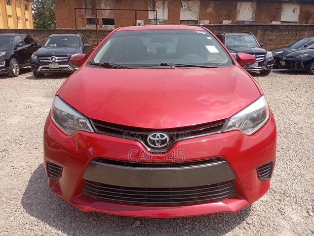 Toyota Corolla 2015 Red