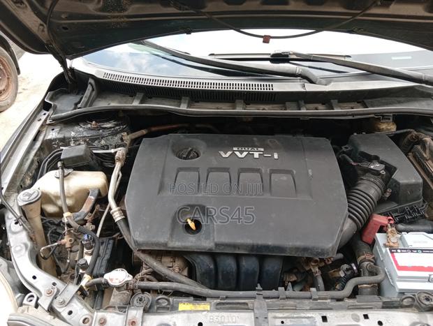 Toyota Corolla S 4dr Sedan (1.8L 4cyl 4A) 2009 Gray