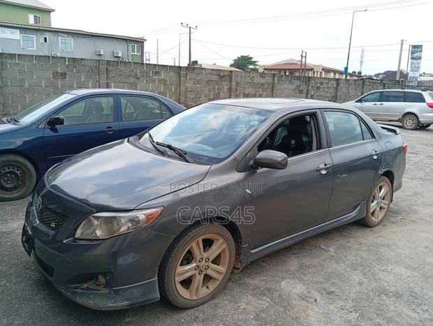 Toyota Corolla S 4dr Sedan (1.8L 4cyl 4A) 2009 Gray