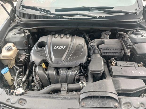 Hyundai Sonata 2011 Silver
