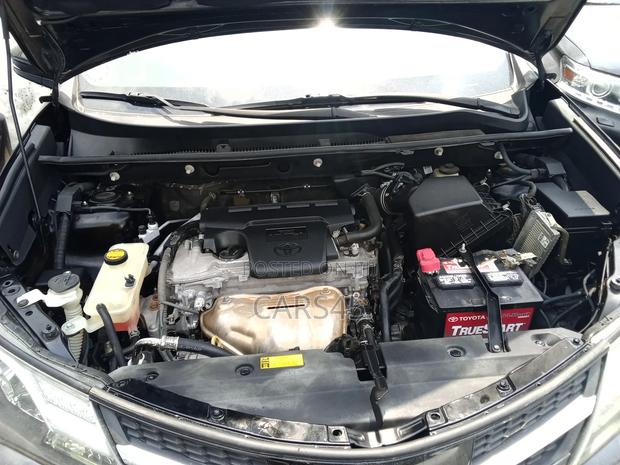 Toyota RAV4 Limited 4dr SUV (2.5L 4cyl 6A) 2015 Black