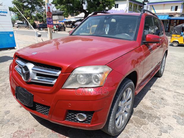 Mercedes-Benz GLK-Class 2010 Red
