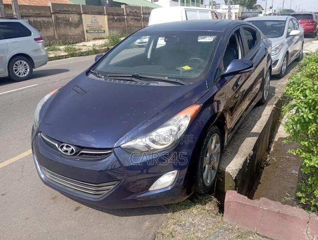 Hyundai Elantra 2011 Blue