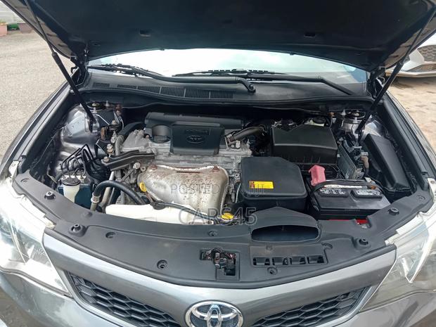 Toyota Camry 2014 Gray