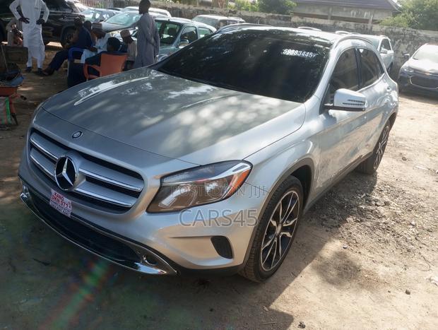 Mercedes-Benz GLA 250 2017 Silver