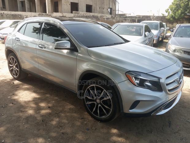 Mercedes-Benz GLA 250 2017 Silver