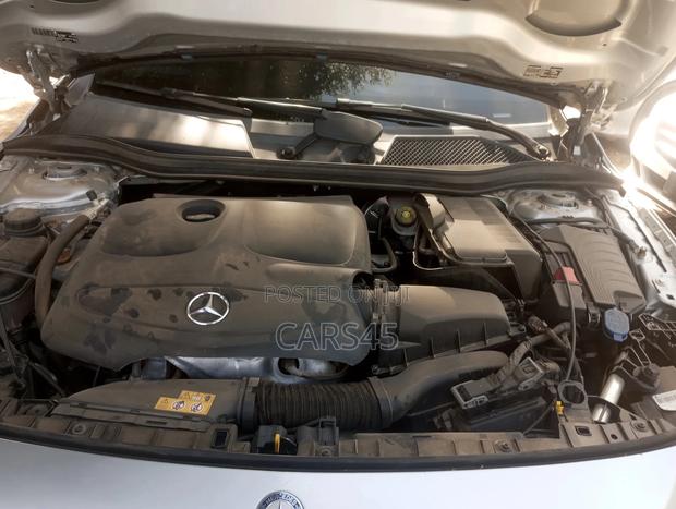 Mercedes-Benz GLA 250 2017 Silver