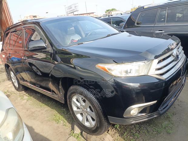 Toyota Highlander 2012 Black