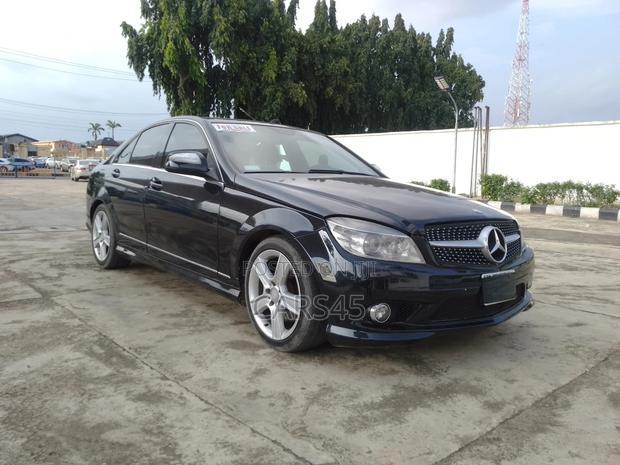 Mercedes-Benz C300 2008 Black