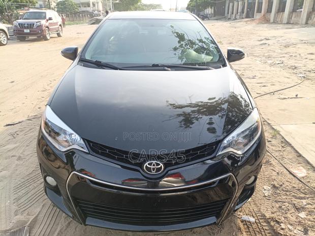 Toyota Corolla 2014 Black