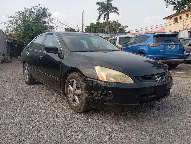 Honda Accord 2004 Black