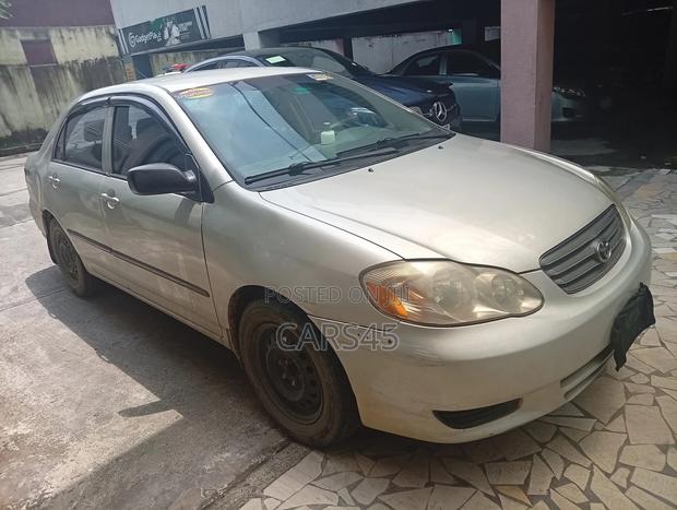 Toyota Corolla 2004 Silver