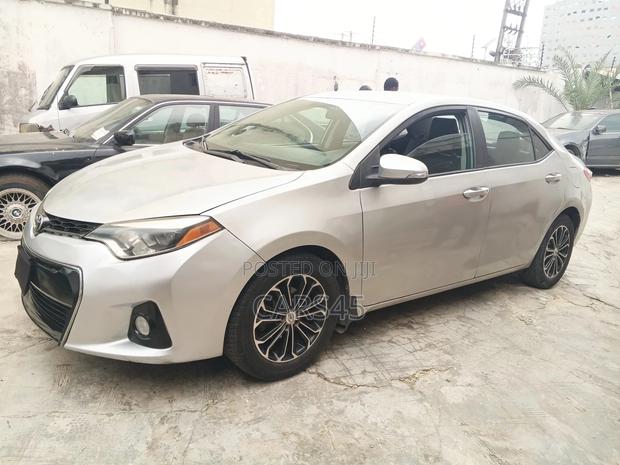 Toyota Corolla 2014 Silver