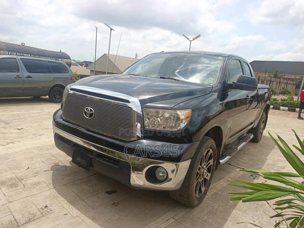 Toyota Tundra 2013 Black
