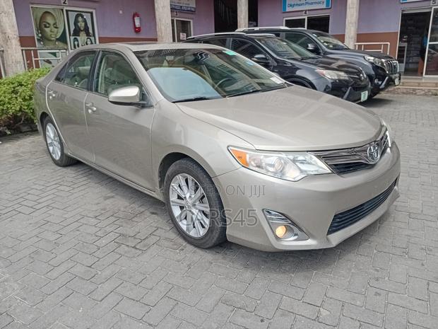 Toyota Camry 2013 Beige