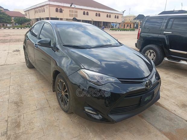 Toyota Corolla 2017 Black