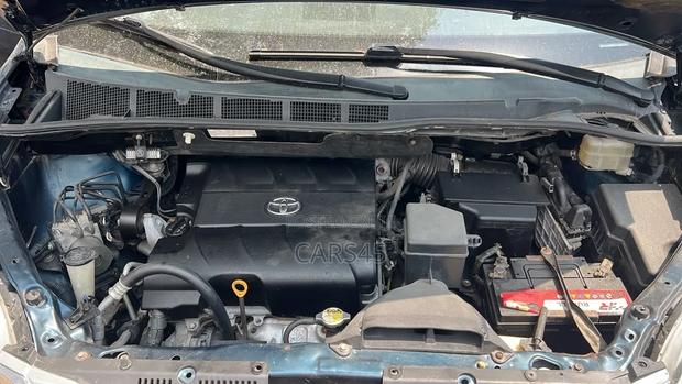 Toyota Sienna XLE 8 Passenger 2012 Black