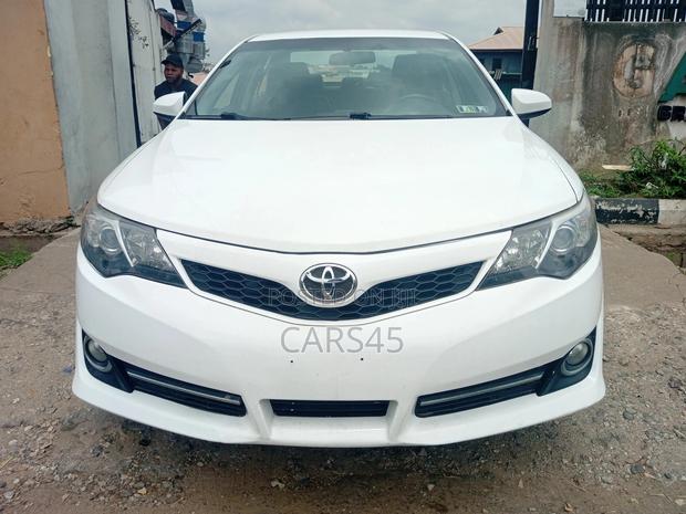 Toyota Camry 2013 White