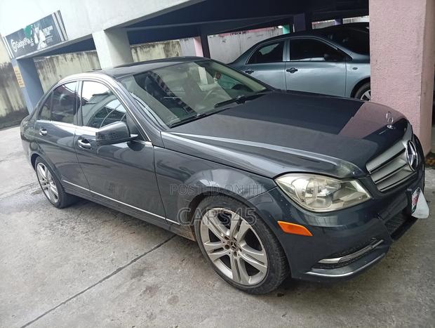 Mercedes-Benz C300 2014 Black