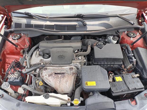 Toyota Camry 2012 Red