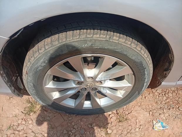 Toyota Venza 2014 Silver