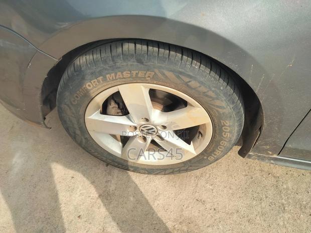 Volkswagen Jetta 2012 Gray