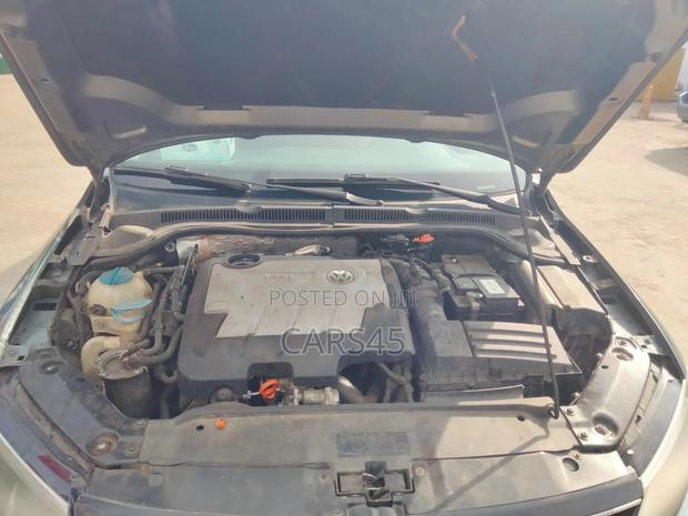 Volkswagen Jetta 2012 Gray